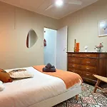 Maisonmaison De Village Avec Terrasse Au Coeur De 펜션 *