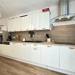 펜션 Maisonmaison De Village Avec Terrasse Au Coeur De *